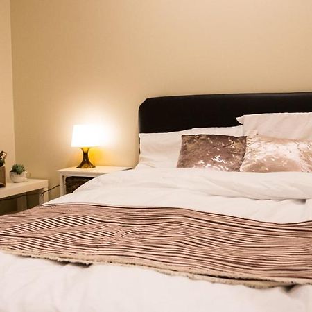 Отель T&M House Strathfield Экстерьер фото