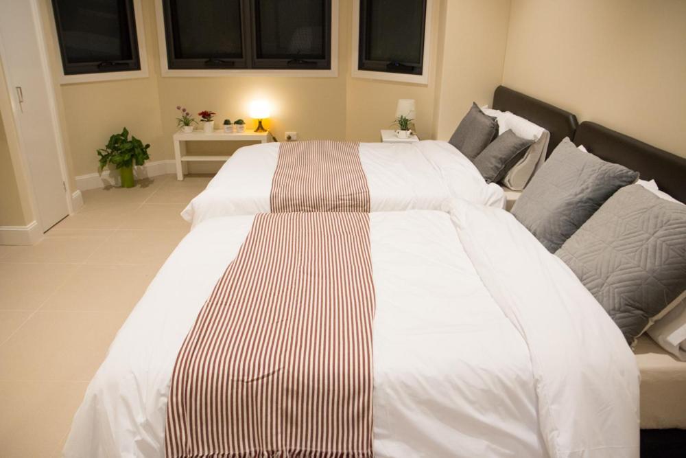 Отель T&M House Strathfield Экстерьер фото