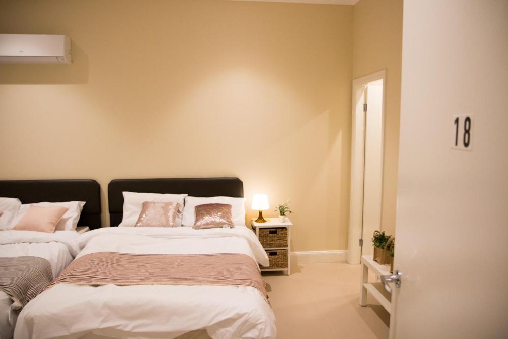 Отель T&M House Strathfield Экстерьер фото